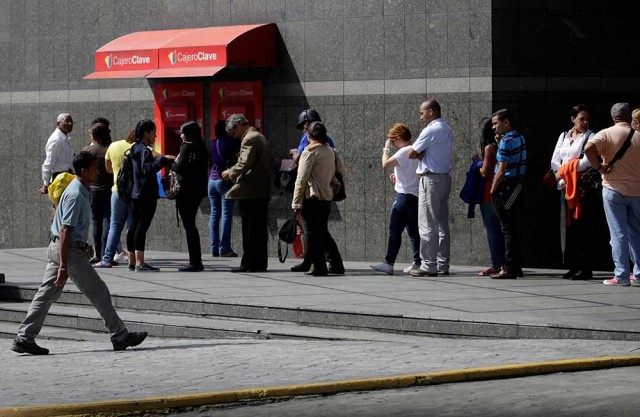 Escasez de billetes en Venezuela