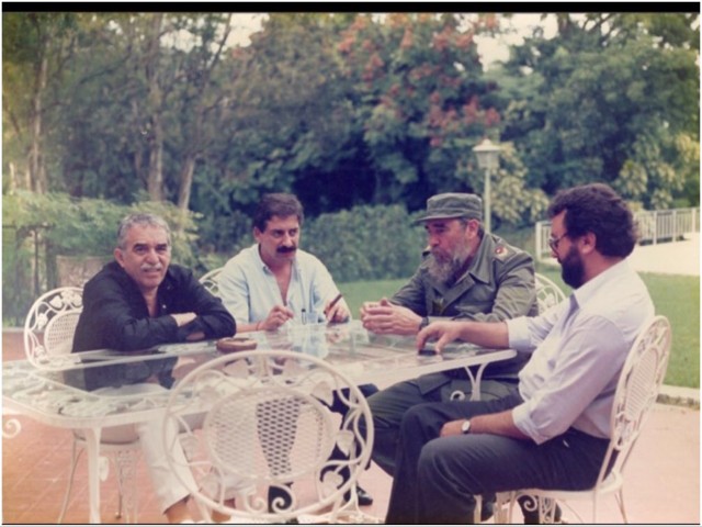Gabriel García Márquez, Ander Landaburu, Fidel Castro y Joaquín Tagar. Imagen tomada en La Habana por Susana Olmo. Foto de Joaquín Tagar