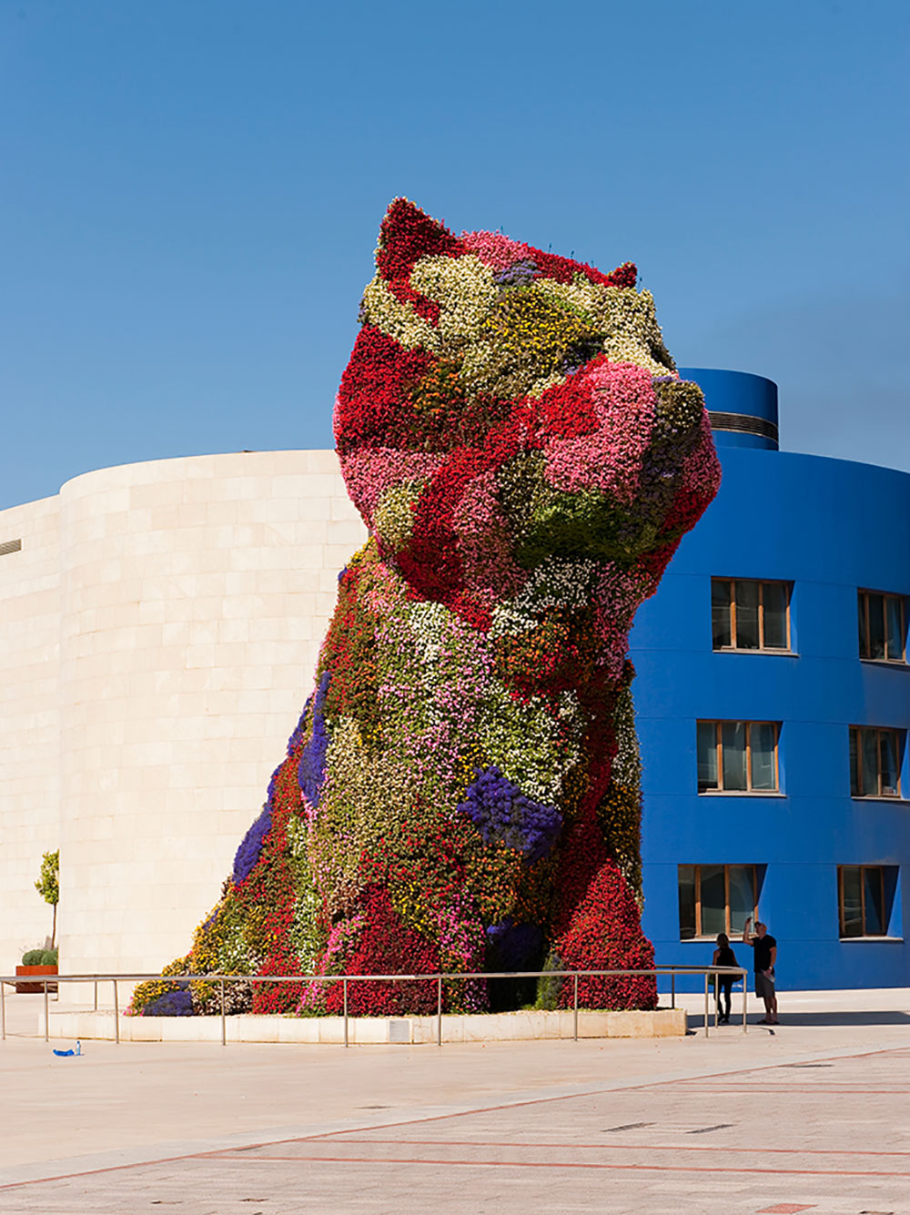 "Puppy", la iconica escultura realizada por el artista estadounidense Jeff Koons en 1992