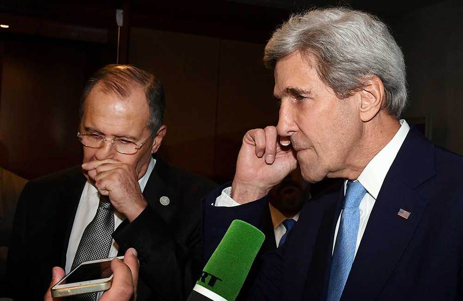 Serguéi Lavrov y John Kerry en Lima