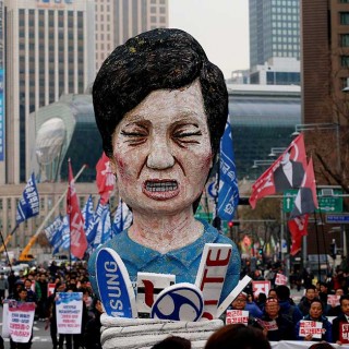 Huelga general en Seúl contra Park Geun-hye