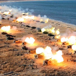 Simulacro de artillería en Corea del Norte