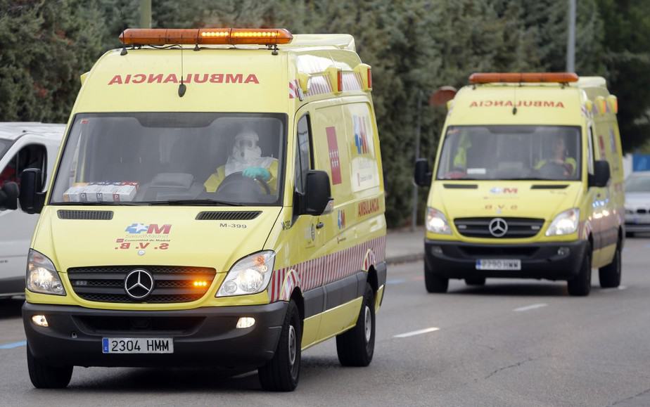 Ambulancias en Madrid. FOTO: Reuters