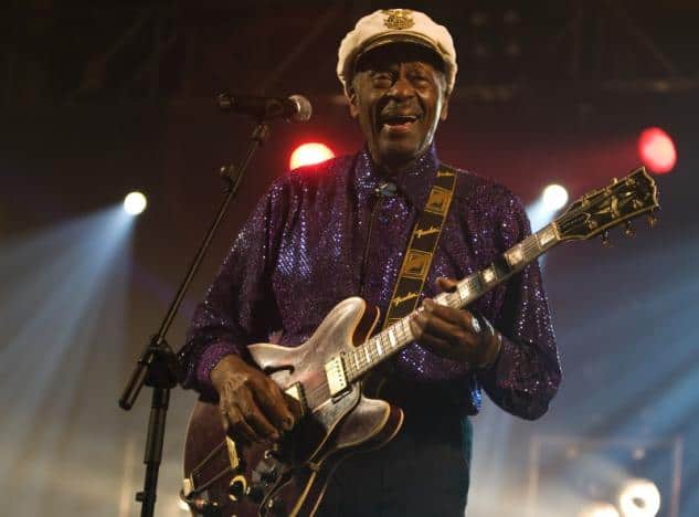 Rock and roll legend Chuck Berry performs during a concert in Burgos, northern Spain, November 25, 2007 REUTERS/Felix Ordonez