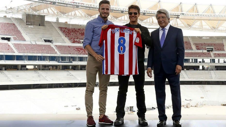 El actor Tom Cruise, junto a sus compañeras de reparto de 'La Momia' visitaron el Wanda Metropolitano. Foto: Atleti