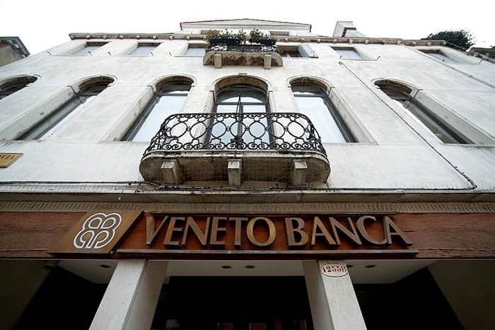 Veneto Banca, uno de los bancos que serán rescatados en Italia. FOTO: Reuters