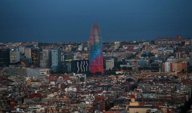 El rascacielos, uno de los símbolos de Barcelona, vuelve al mercado del alquiler, donde tampoco ha tenido mucha suerte