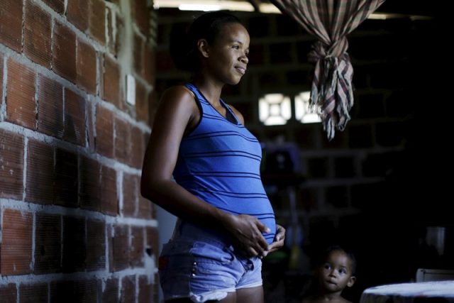 La escasez de anticonceptivos en la Venezuela ha disparado el embarazo adolescente