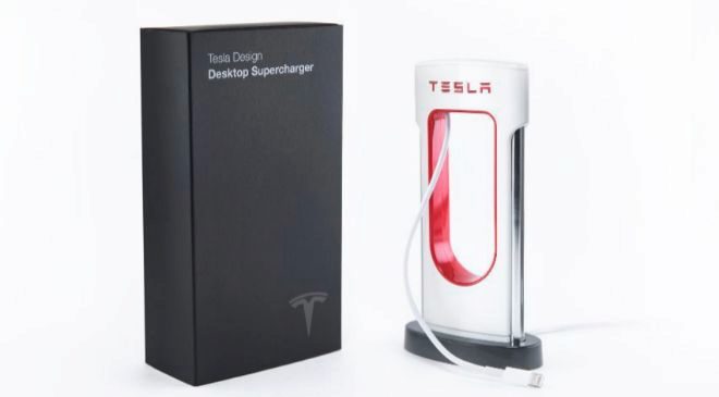 Lo que sí es ya una realidad son las dos baterías portátiles para smartphones presentadas por Tesla
