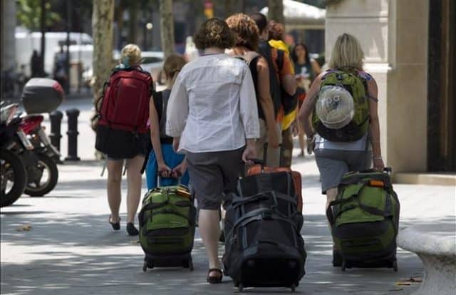 El turismo en Cataluña ha notado la caída en el consumo y en las contrataciones de reservas
