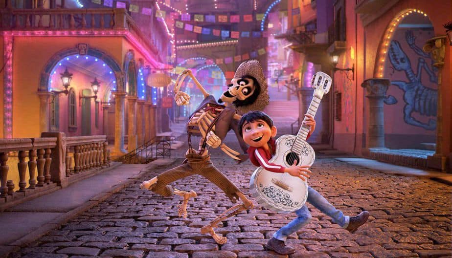 Coco, la pelicula más reciente de Pixar, puede ser la oferta más bella del estudio hasta la fecha.
