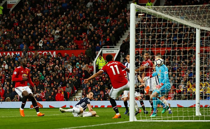 Soccer Football - Premier League - Manchester United vs West Bromwich Albion - Old Trafford, Manchester, Britain - April 15, 2018   West Bromwich Albion's Jay Rodriguez scores their first goal    Action Images via Reuters/Jason Cairnduff    EDITORIAL USE ONLY. No use with unauthorized audio, video, data, fixture lists, club/league logos or "live" services. Online in-match use limited to 75 images, no video emulation. No use in betting, games or single club/league/player publications.  Please contact your account representative for further details.