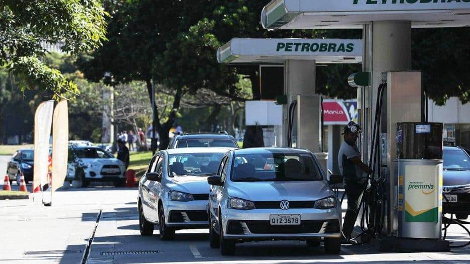 Levantan huelga petrolera de Brasil