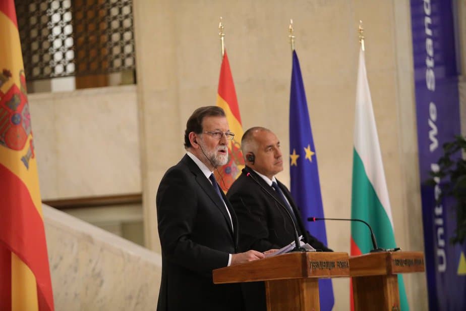Rajoy advierte a Torra: "En Cataluña sólo puede hacer un presidente y una sola legalidad"