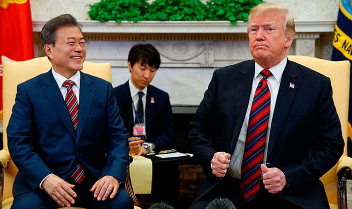 Cumbre entre Trump y Kim aguarda en la banca