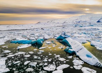 La Antártida se está derritiendo más rápido de lo esperado dice estudio