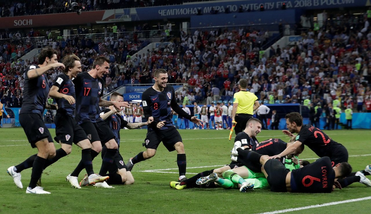 Croacia consiguió el pase a semifinales tras vencer a Rusia en los penaltis luego de empatar 2 a 2 en un partido dramático