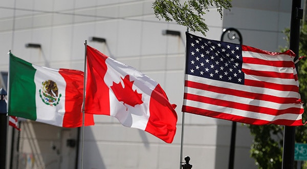 Estados Unidos y Canadá pretenden cerrar su ronda de negociaciones para alcanzar un acuerdo con respecto al TLCAN mientras México espera para firmar el documento