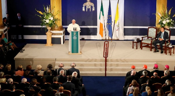 Por primera vez desde 1979, Irlanda recibe una visita papal, que destacará por la polémica sobre los violaciones de autoridades de la Iglesia