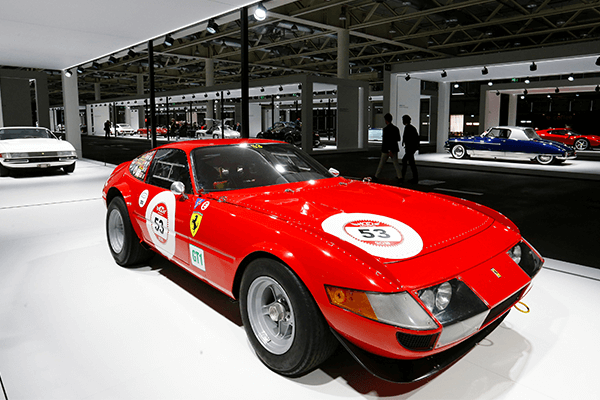 El Ferrari 365 GTB 4 Daytona será presentado en el Grand Basel en Basilea, Suiza / Reuters