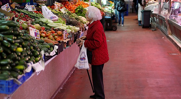 El Índice de Precios al Consumo se ubicó en España en 2,3% interanual, mientras en el mes experimentó un alza de 0,9%, según el Instituto Nacional de Estadísticas/Reuters