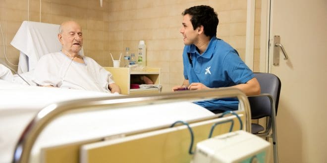 Europa distingue el programa de cuidados paliativos de la Caixa
