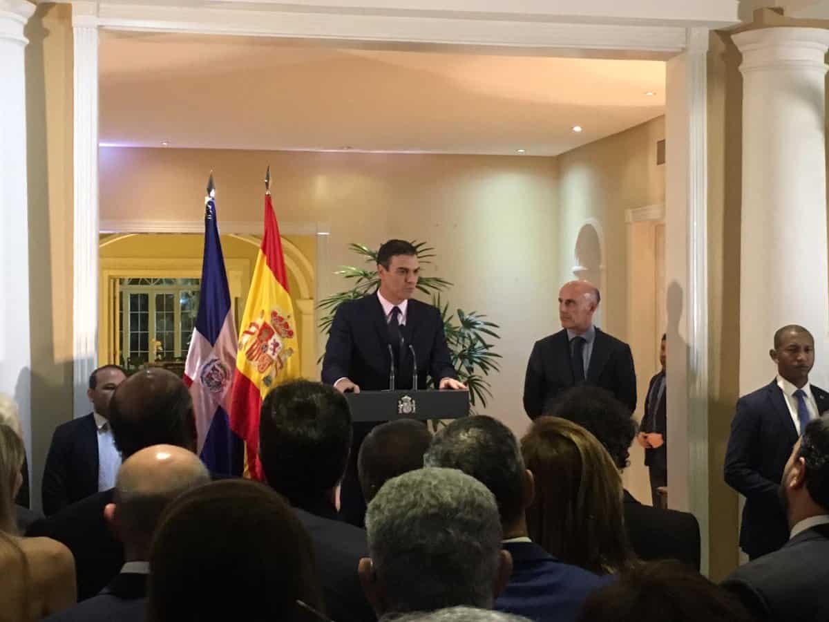 El presidente del Gobierno de España, Pedro Sánchez, se pronunció sobre la crisis en Venezuela desde el Palacio de la Moncloa, Madrid.