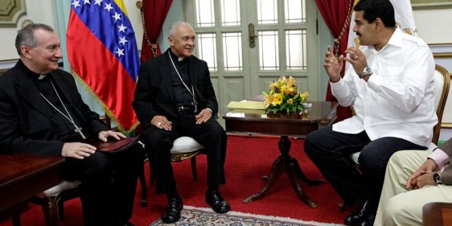 El Vaticano urge una solución pacífica para Venezuela