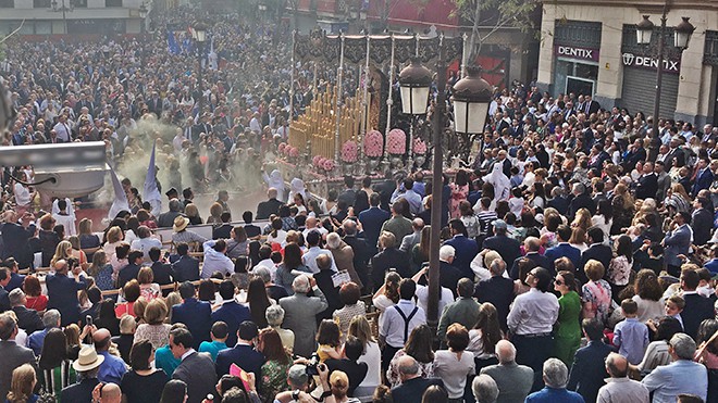 Bosch ayuda a garantizar la seguridad en la Semana Santa de Sevilla