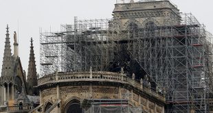 Comenzaron las investigaciones para determinar la causa del incendio de la catedral de Notre Dame