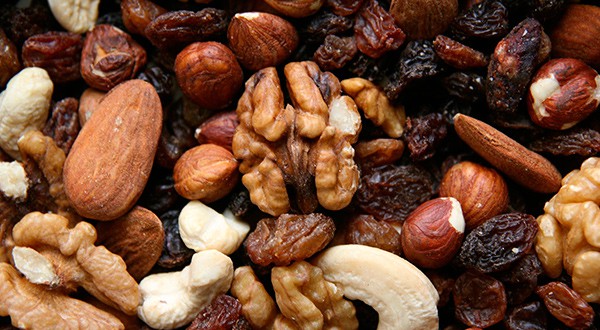Los frutos secos ayudan a controlar el apetito y a regular el tránsito intestinal/Annette Meyer en Pixabay