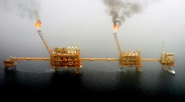 Petróleo iraní en riesgo de salir del mercado, por las sanciones impuestas el viernes