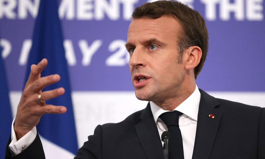 Macron exhortó a las autoridades de Libia a que protejan la vida de los migrantes y demandantes de asilo que han llegado a territorio francés.