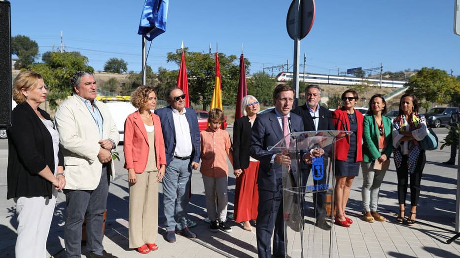Madrid tiene que cumplir no solo con los estándares de emisiones de la Unión Europea, sino también estar en la cabeza de la lucha contra la contaminación”, expresó el alcalde José Luis Martínez-Almeida al presentar este lunes el inicio del plan Madrid 360.