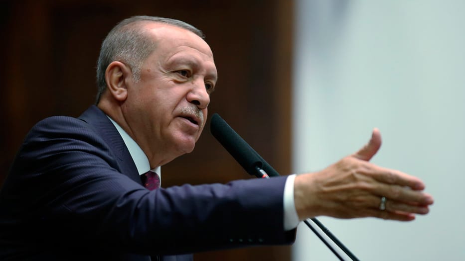 El presidente turco denunció que los kurdos aún no se han retirado completamente del norte de Siria