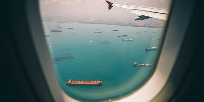 Aviación y transporte marítimo