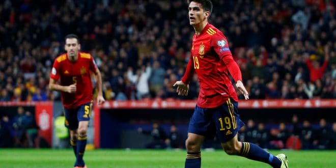 España goleó a Rumanía