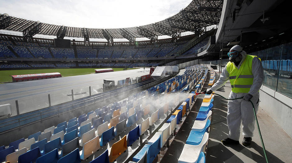 La liga italiana de fútbol y otros eventos deportivos, reuniones y conciertos han sido prohibidos