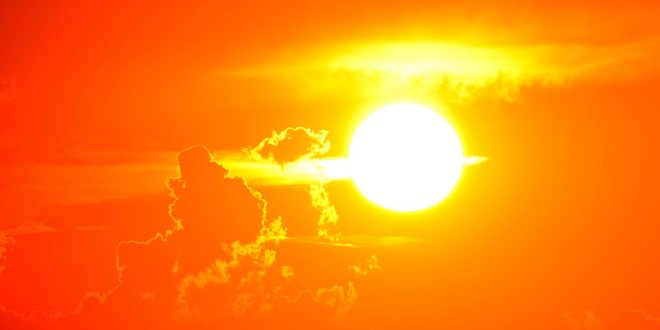 Científicos obtienen energía limpia a partir de la luz solar y el CO2