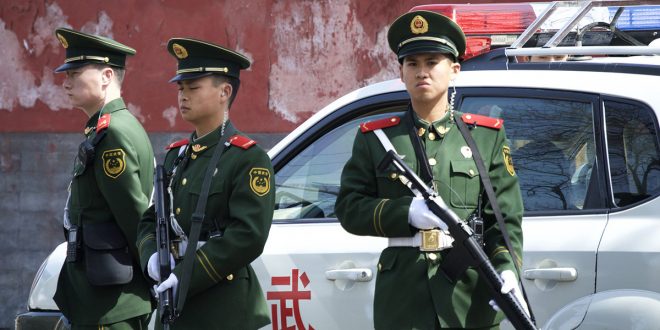 Detienen a disidente chino