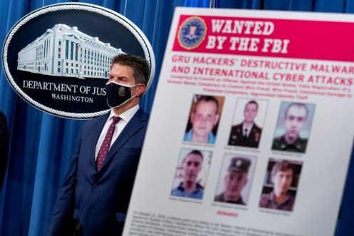 Conferencia de prensa del Departamento de Justicia acusando a seis oficiales rusos por ciberataques / REUTERS