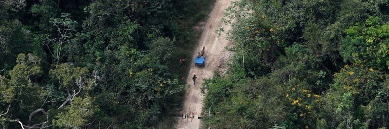 Jair Bolsonaro extiende las operaciones militares en la Amazonia hasta abril de 2021