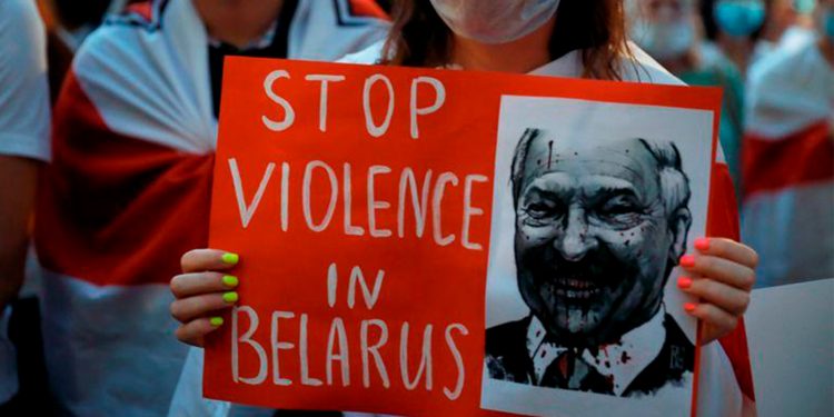 Más de 800 personas fueron detenidas en Bielorrusia durante la última manifestación en contra de Alexander Lukashenko / REUTERS