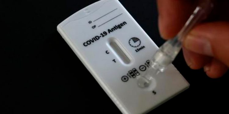 En Alemania están usando las pruebas de antígenos para luchar en contra de la COVID-19 / REUTERS