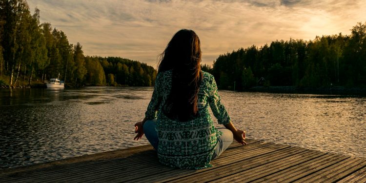 Un nuevo estudio muestra resultados beneficioso para mujeres con cáncer de mama tras practicar meditación y mindfulness en Portugal / Imagen de Shahariar Lenin en Pixabay