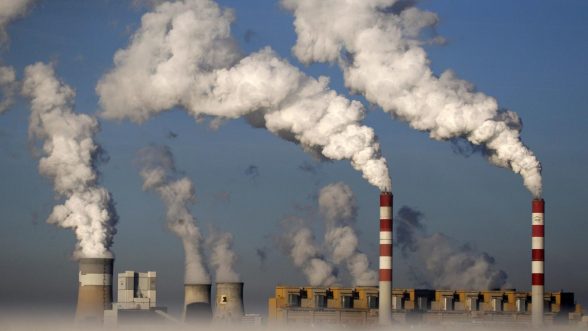 Cada año se liberan millones de toneladas de dióxido de carbono / REUTERS