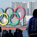Reinstalación de anillos olímpicos en la zona ribereña del Parque Marino de Odaiba en Tokio