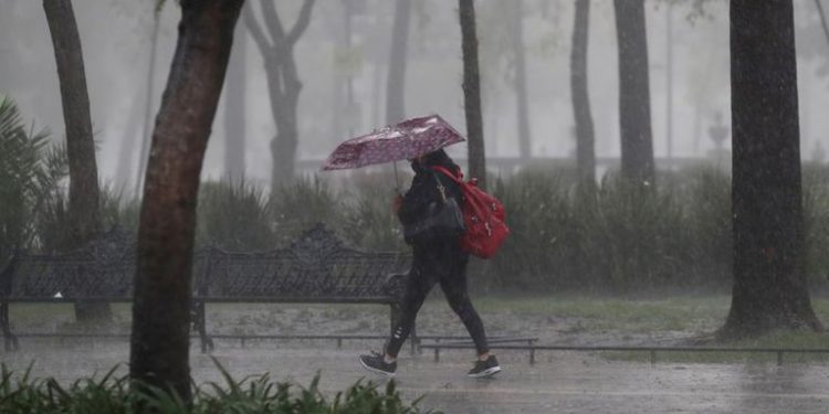 Un canal de baja presión afectará a los estados del centro de la República, donde se pronostican lluvias fuertes