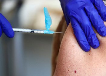La vacunación no da inmunidad contra la tradición picaresca española