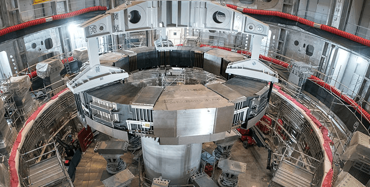 La instalación del primer imán superconductor servirá para producir fusión nuclear en la Tierra